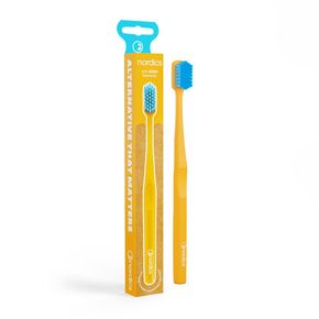 Преміальна зубна щітка Premium brush Yellow 6580, Nordics Болгарія 