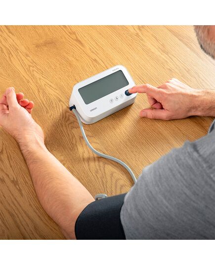 Тонометр автоматический с манжетой на плече M3 Comfort AFib + адаптер, OMRON фото 4